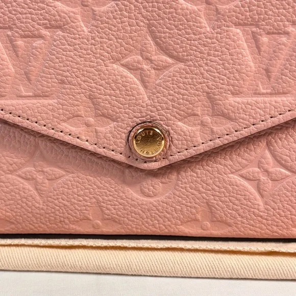 Gorgeous Louis Vuitton Felicie Empreinte Rose - Picture 2 of 16
